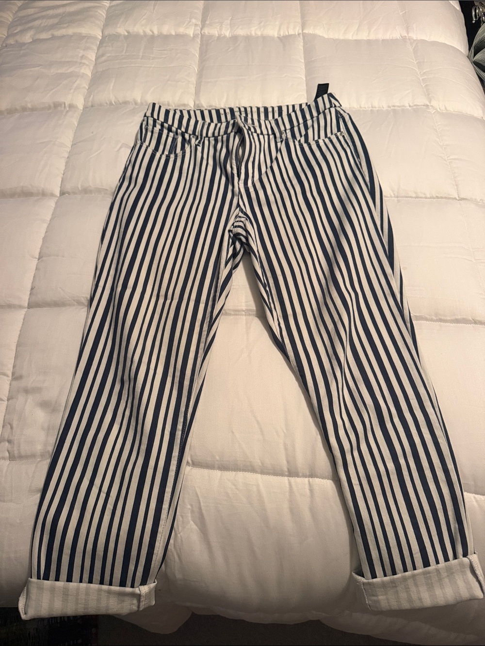 Woman’s CHICOS NWOT Navy and White Striped JEANS